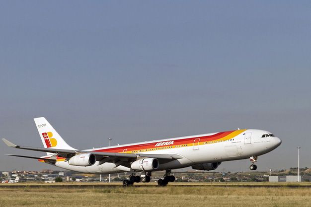 Avión Airbus A340-300